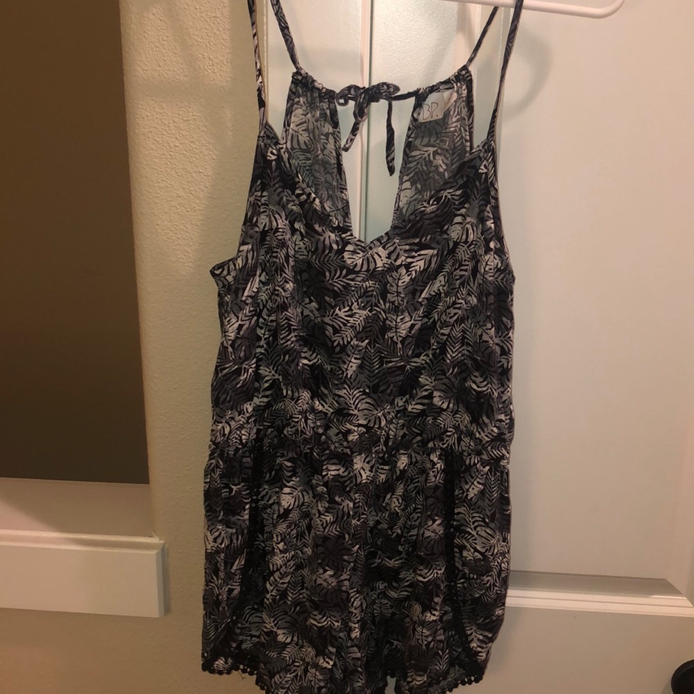 BP ROMPER LEAF BLACK AND WHITE PATTERN NORDSTROM